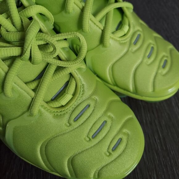 New Nike Air VaporMax Plus Running Shoes Volt Tennis Ball DX1784-300 Size 8 - Picture 11 of 13